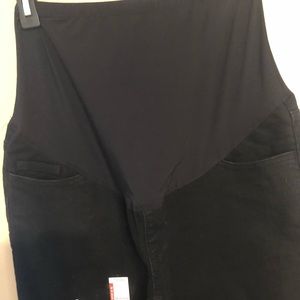 Black maternity skinny jeans